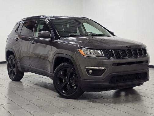 Granite Crystal Metallic Clearcoat 2021 Jeep Compass Latitude