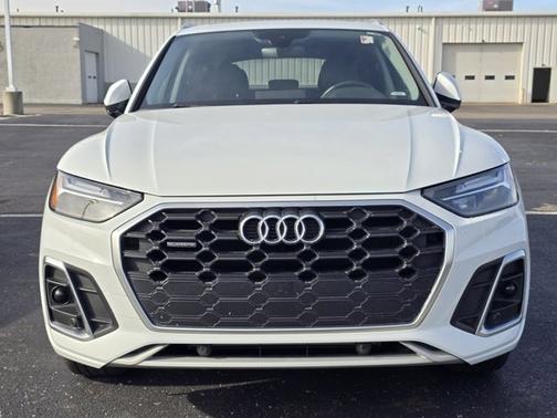 2022 Audi Q5 S line Premium