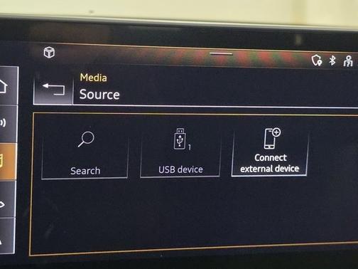 2022 Audi Q5 S line Premium