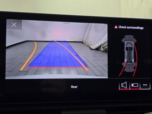 2022 Audi Q5 S line Premium