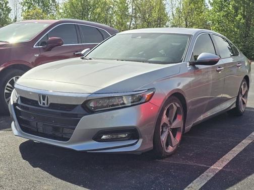 Crystal Black Pearl 2018 Honda Accord Touring