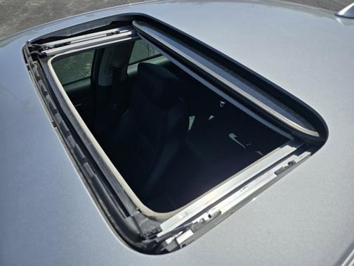 Crystal Black Pearl 2018 Honda Accord Touring
