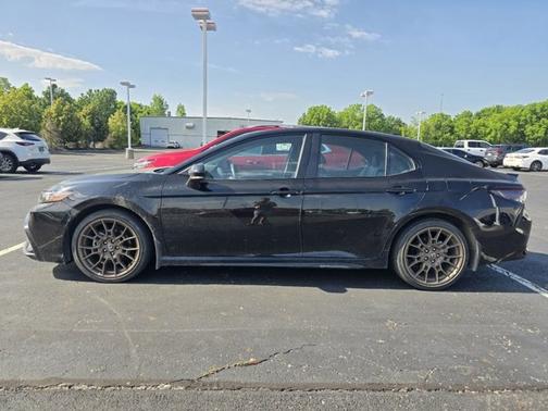 Midnight Black Metallic 2023 Toyota Camry SE