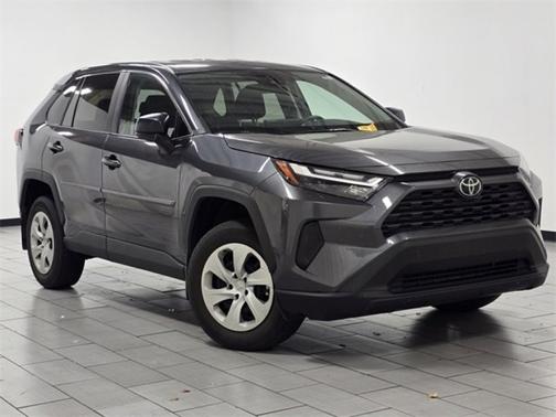2023 Toyota RAV4 LE