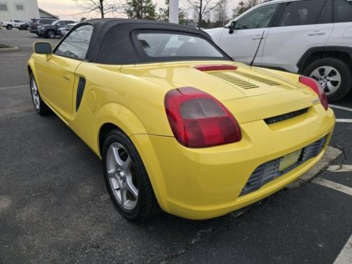 2000 Toyota MR2 Base