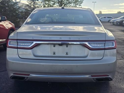 2017 Lincoln Continental Reserve