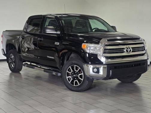 2017 Toyota Tundra SR5