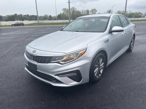 2020 Kia Optima LX