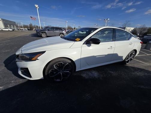 2024 Nissan Altima 2.5 SR