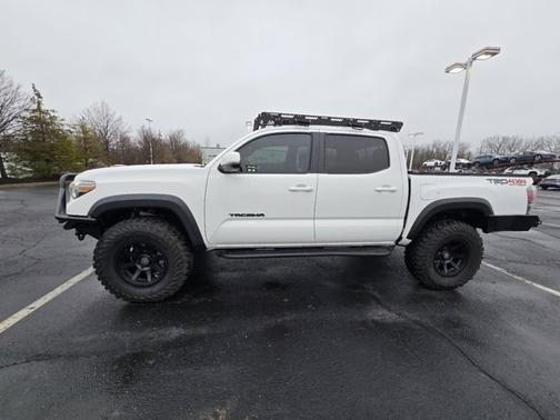 2020 Toyota Tacoma Base