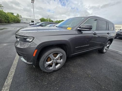 Baltic Gray Metallic Clearcoat 2022 Jeep Grand Cherokee L Limited