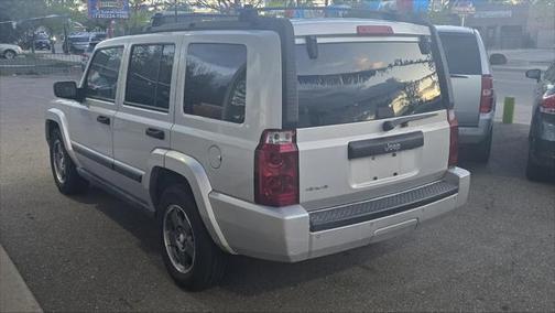 2006 Jeep Commander Base