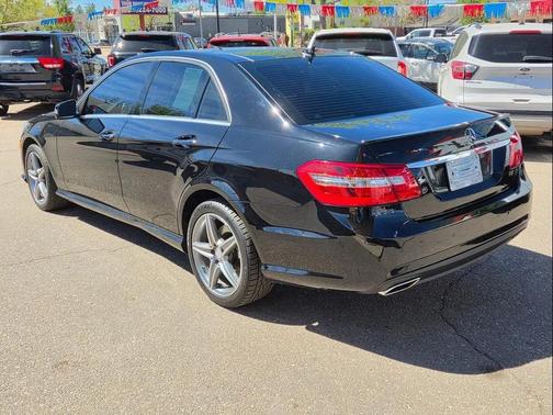 Black 2010 Mercedes-Benz E-Class 4MATIC