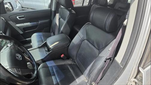 Alabaster Silver Metallic 2010 Honda Pilot EX-L