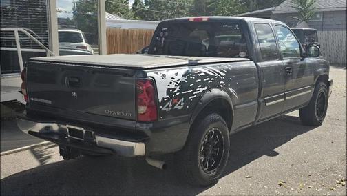 2004 Chevrolet Silverado 1500 LS Extended Cab