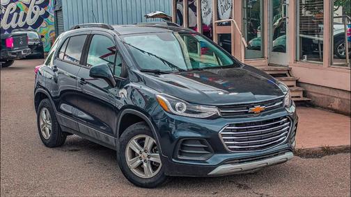 Shadow Gray Metallic 2021 Chevrolet Trax LT