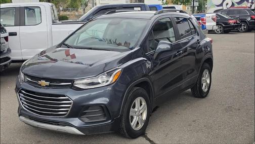 Shadow Gray Metallic 2021 Chevrolet Trax LT