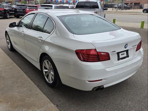 White 2016 BMW 528 xDrive