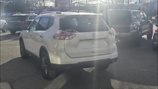 2016 Nissan Rogue SV