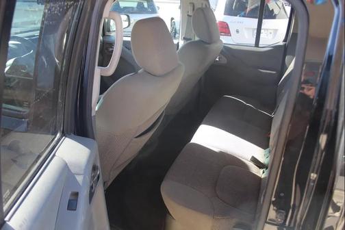 2017 Nissan Frontier SV