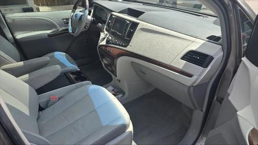 2011 Toyota Sienna Limited