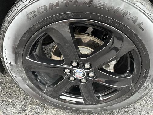 2023 Buick Enclave Essence AWD