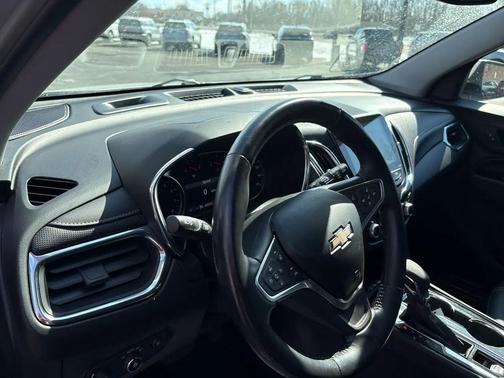 2022 Chevrolet Equinox Premier w/1LZ