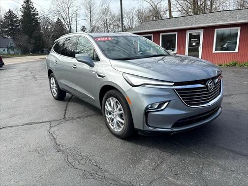 2023 Buick Enclave Essence AWD
