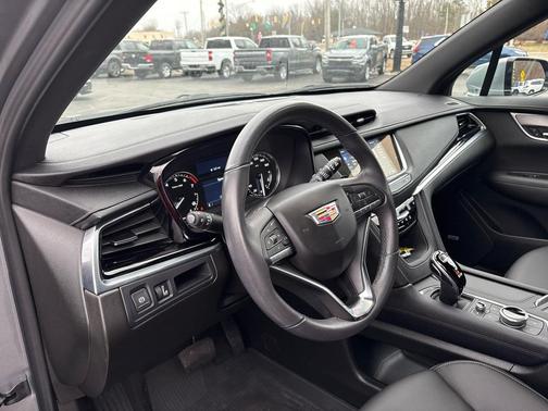 2024 Cadillac XT6 Luxury AWD