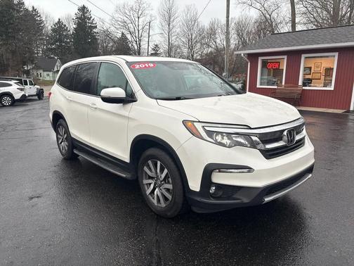 White Diamond Pearl 2019 Honda Pilot EX-L
