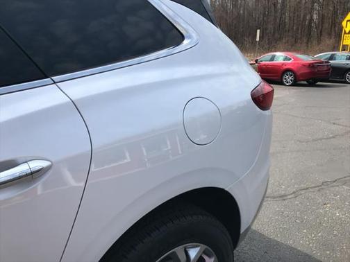 White Frost Tricoat 2018 Buick Enclave Avenir