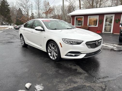 2019 Buick Regal Sportback AWD Avenir