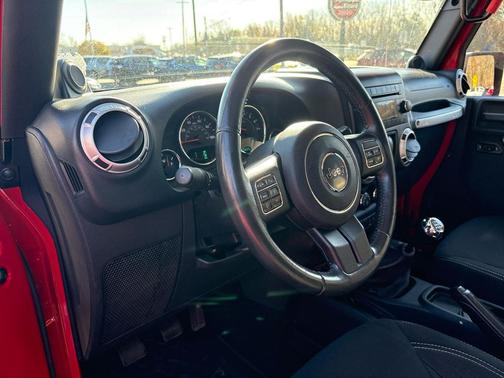 2013 Jeep Wrangler Sahara