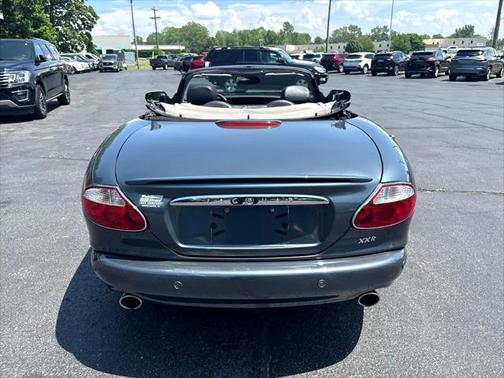 2001 Jaguar XKR Base