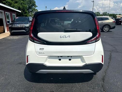 2023 Kia Soul LX