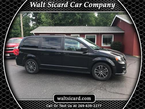 Black Onyx Crystal Pearlcoat 2018 Dodge Grand Caravan GT