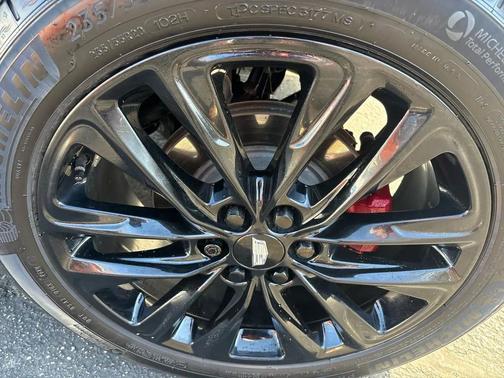 2023 Cadillac XT5 Sport