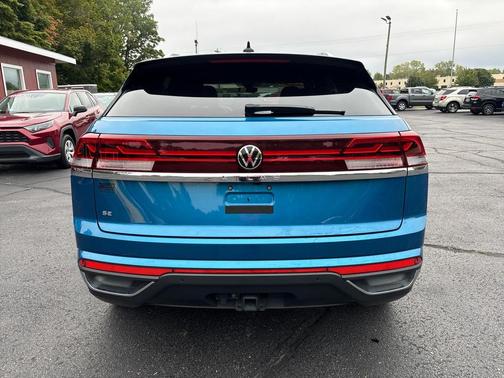 2024 Volkswagen Atlas Cross Sport 2.0T SE w/Technology