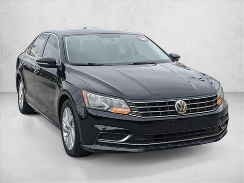 2018 Volkswagen Passat 2.0T SE