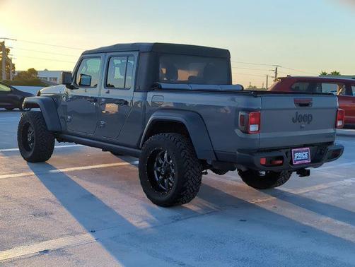 2020 Jeep Gladiator Sport
