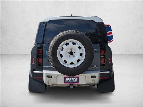 2022 Land Rover Defender 90 S