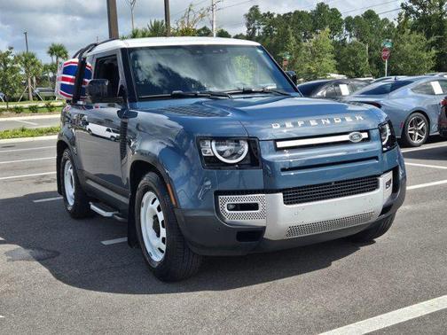 2022 Land Rover Defender 90 S