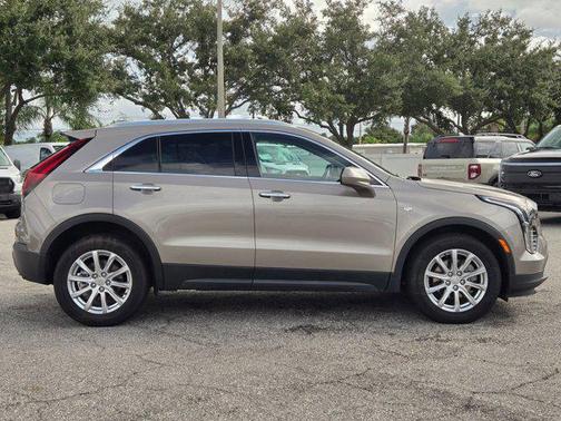 2023 Cadillac XT4 Luxury