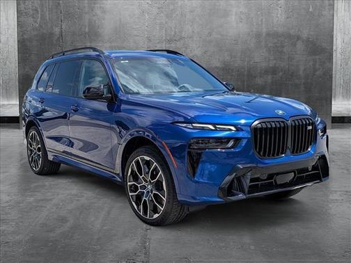 2023 BMW X7 M60i