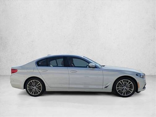 2019 BMW 540 540i