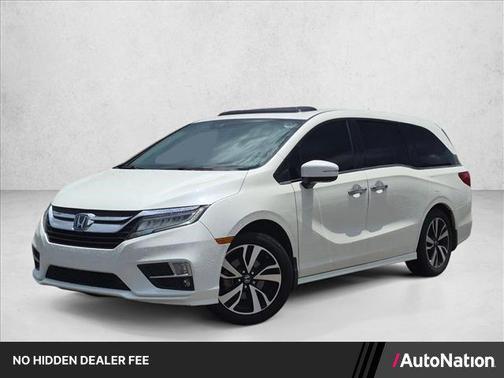 White Diamond Pearl 2019 Honda Odyssey Elite
