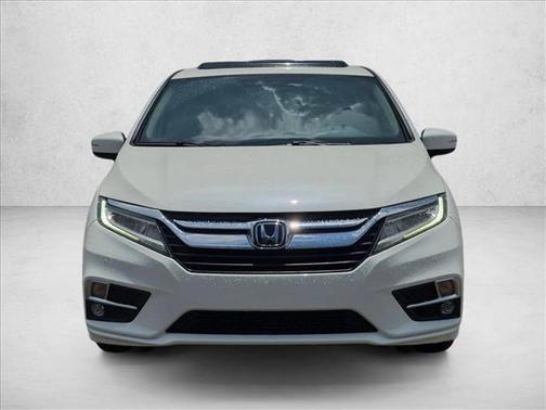 White Diamond Pearl 2019 Honda Odyssey Elite