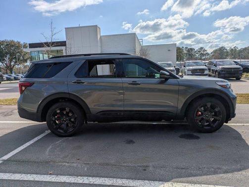 2024 Ford Explorer ST