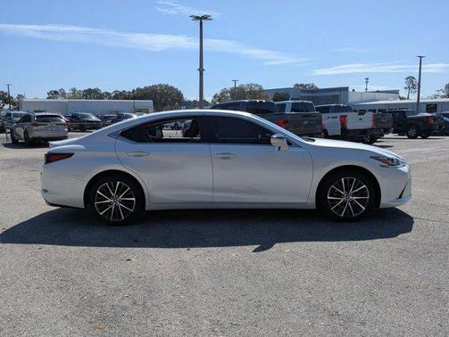 2025 Lexus ES 350 Base