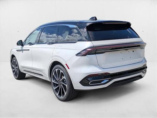 2025 Lincoln Nautilus Black Label